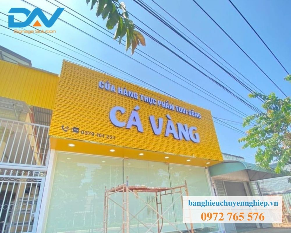 Bảng hiệu quảng cáo chữ nổi cửa hàng thực phẩm