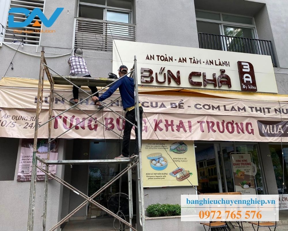 Làm bảng hiệu quảng cáo đẹp và giá rẻ tại Thủ Dầu Một cho quán ăn bún chả